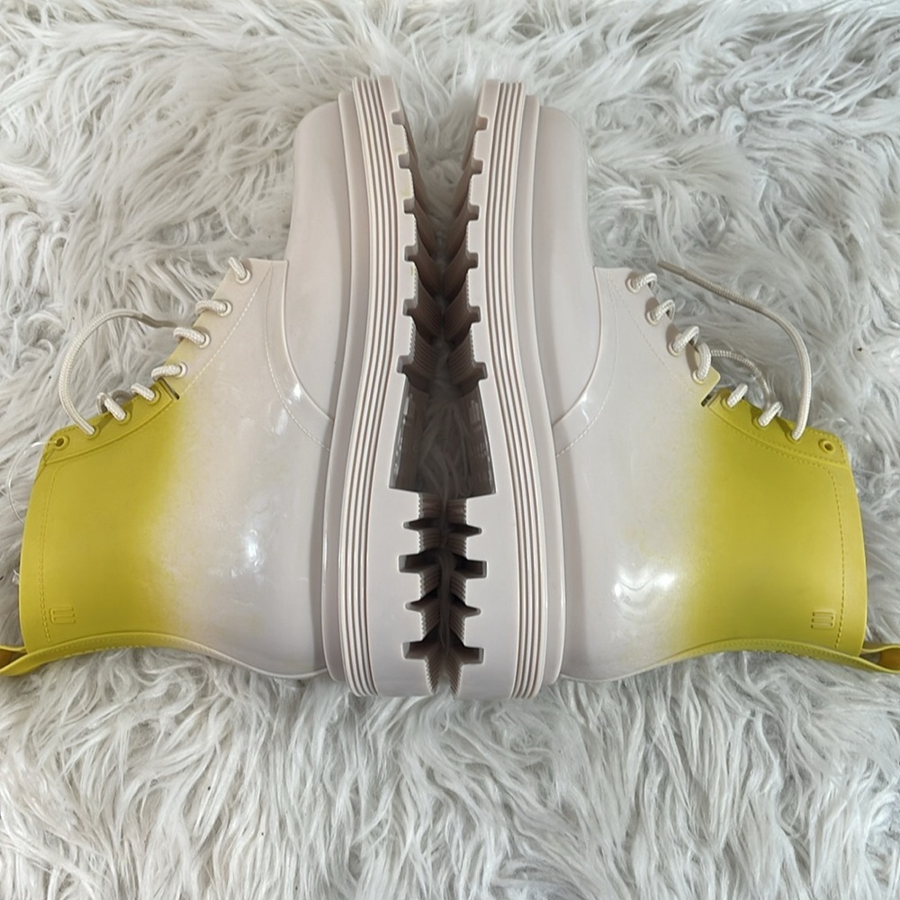 MELISSA Coturno Boots Beige & Yellow Scented Rain Boots Size 9 VEGAN NEW - Picture 10 of 16